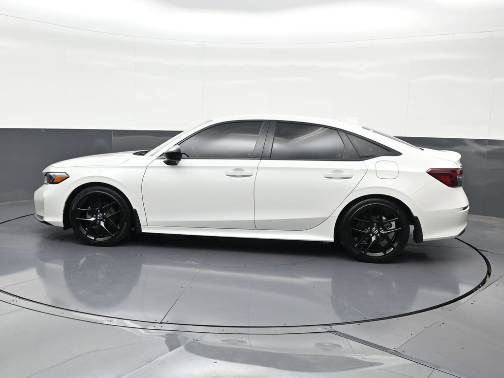 Used 2025 Honda Civic Sport image 2