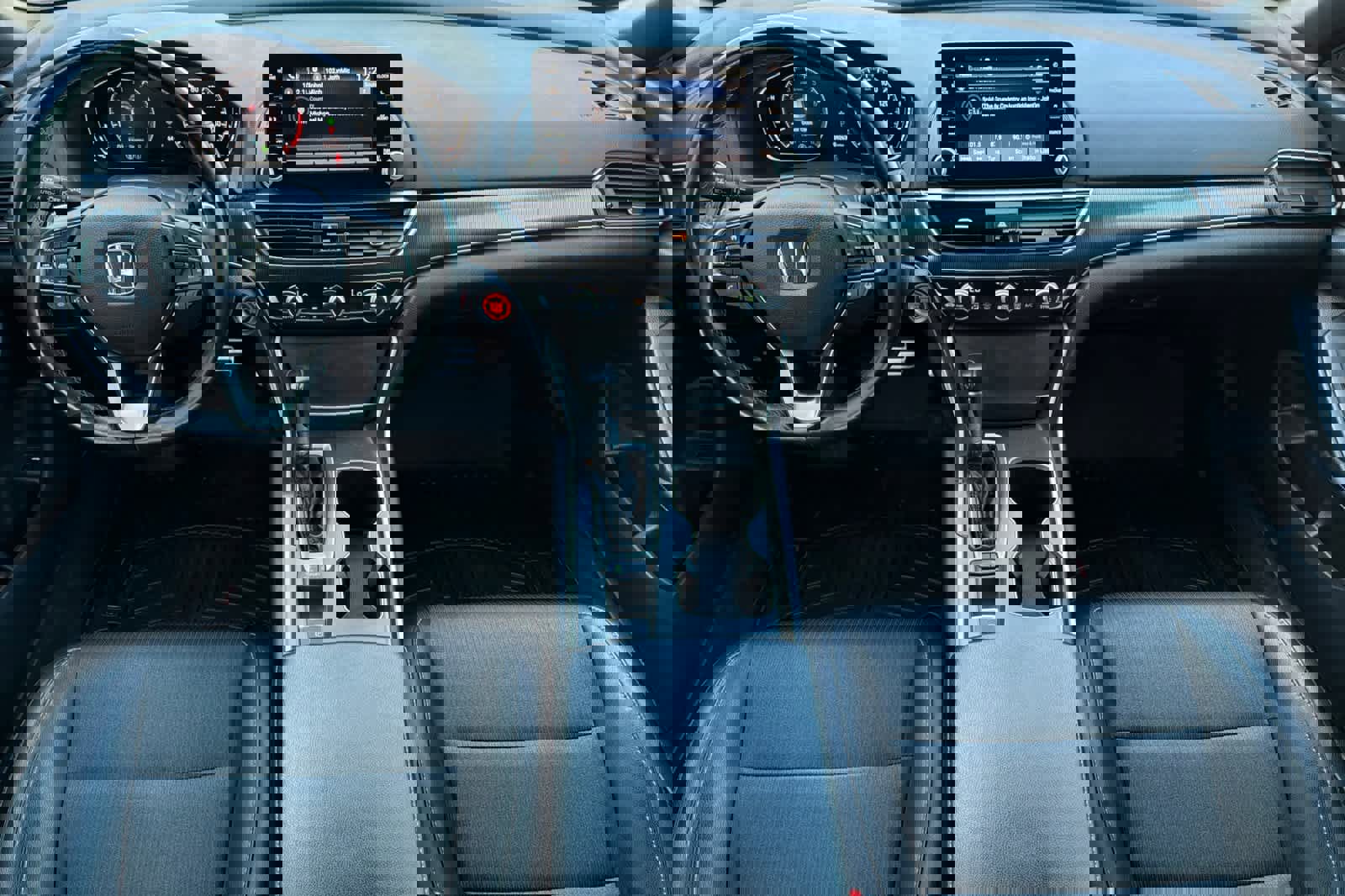 Used 2018 Honda Accord Sport image 3