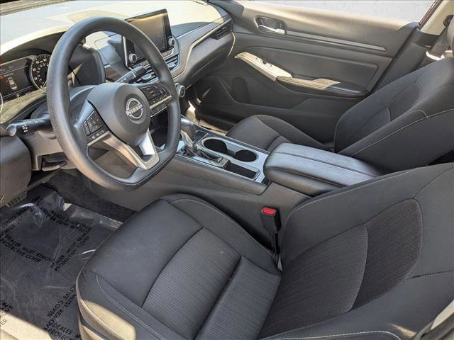 Used 2024 Nissan Altima 2.5 SV image 10