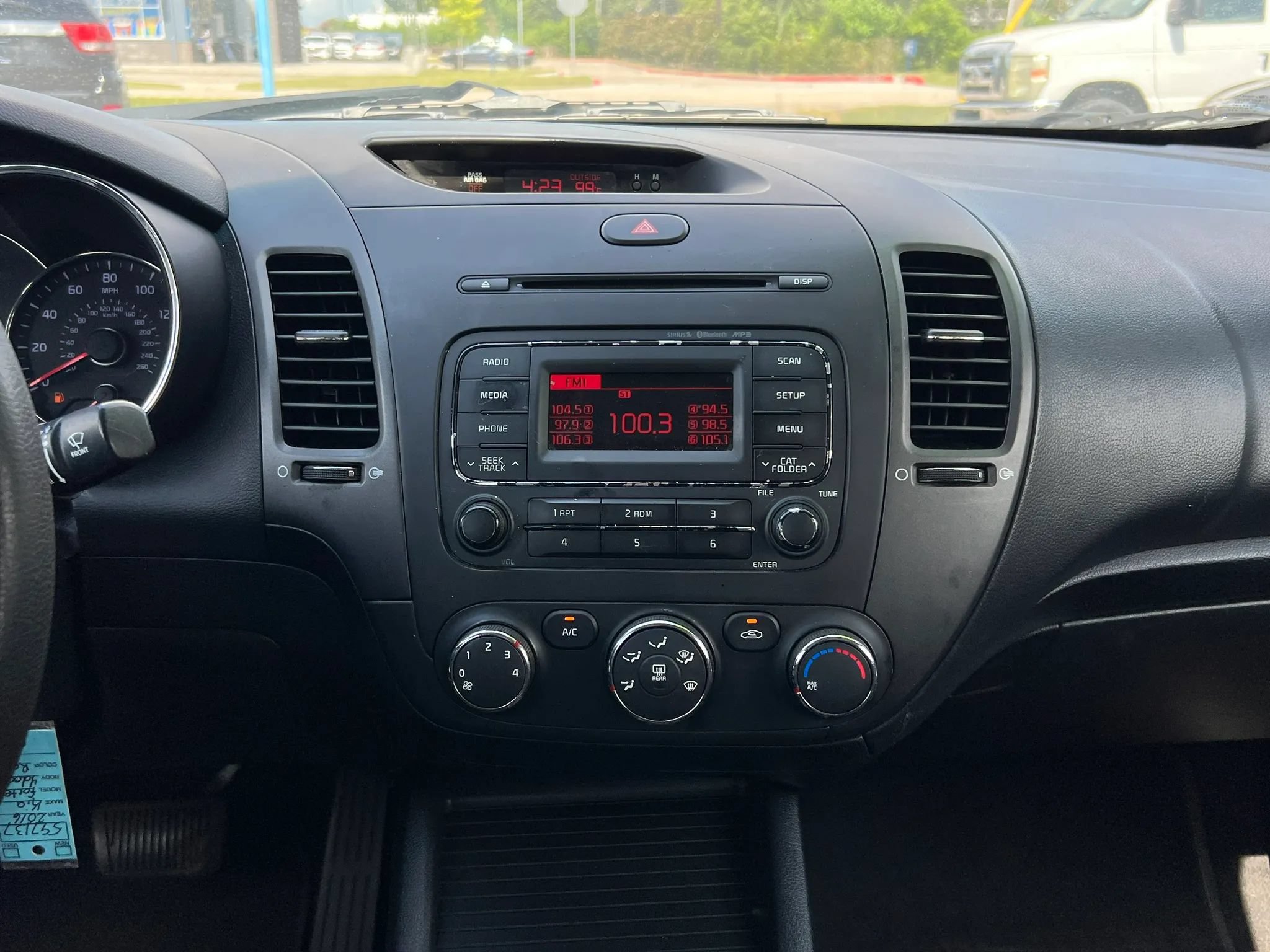 Used 2016 Kia Forte LX FWD image 18