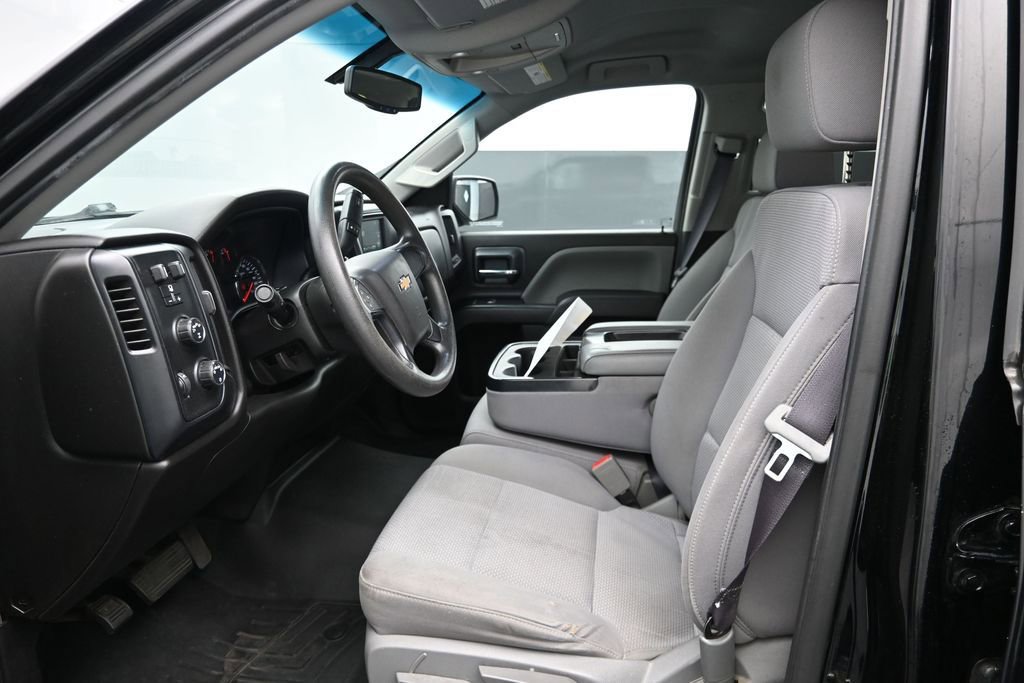 Used 2017 Chevrolet Silverado 1500 Custom w/ Custom Convenience Package AWD/4WD image 16