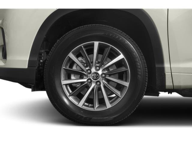 Used 2019 Toyota Highlander XLE AWD/4WD image 11
