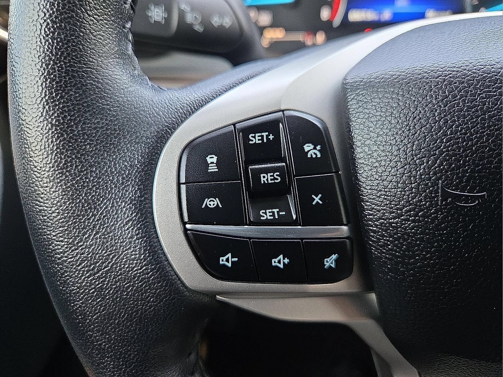 Used 2024 Ford Explorer Limited RWD image 20