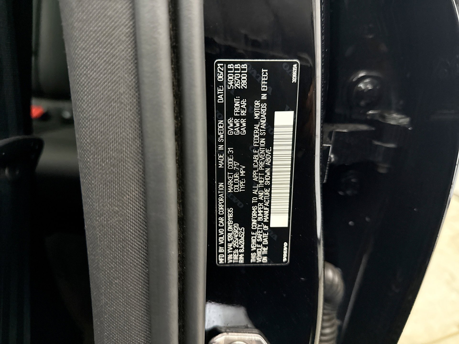 Used 2022 Volvo XC60 B5 Inscription w/ Climate Package image 21