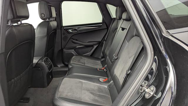 Used 2018 Porsche Macan Sport Edition image 17