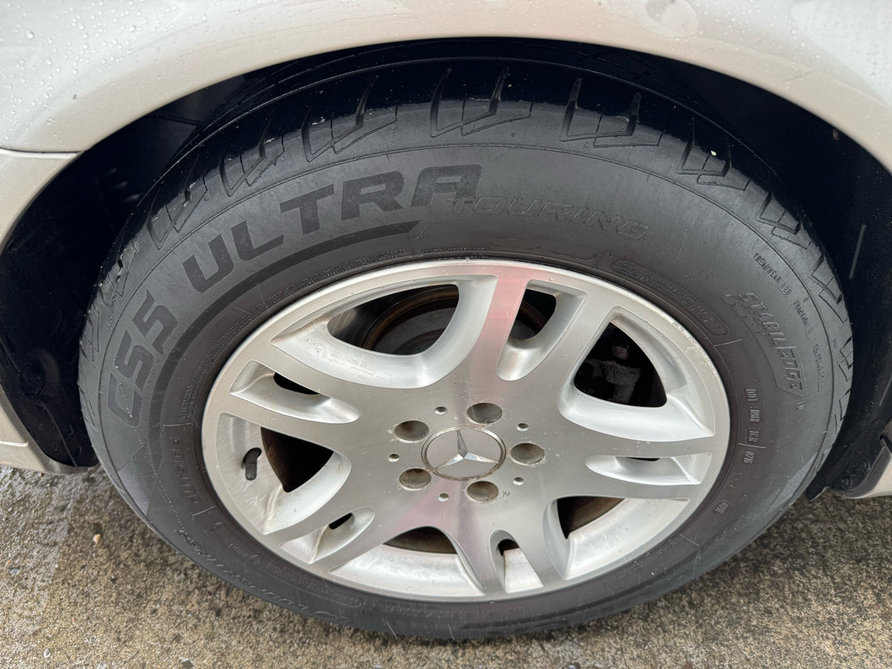 Used 2005 Mercedes-Benz E 320 4MATIC Sedan image 17