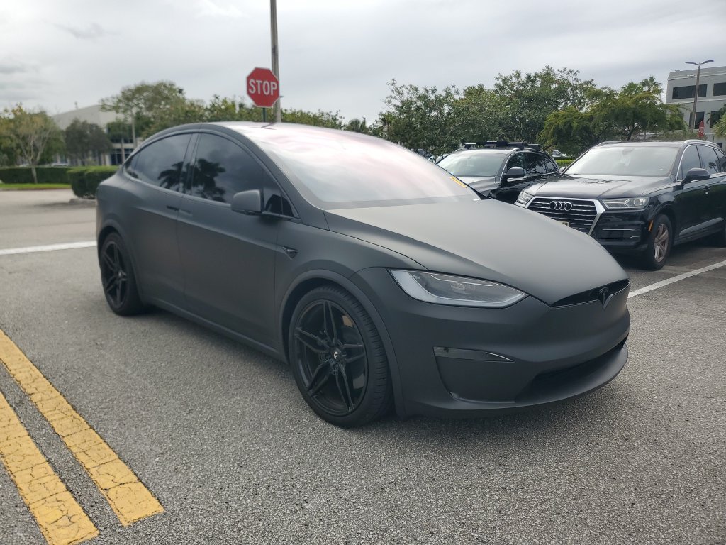 Used 2024 Tesla Model X AWD/4WD image 2