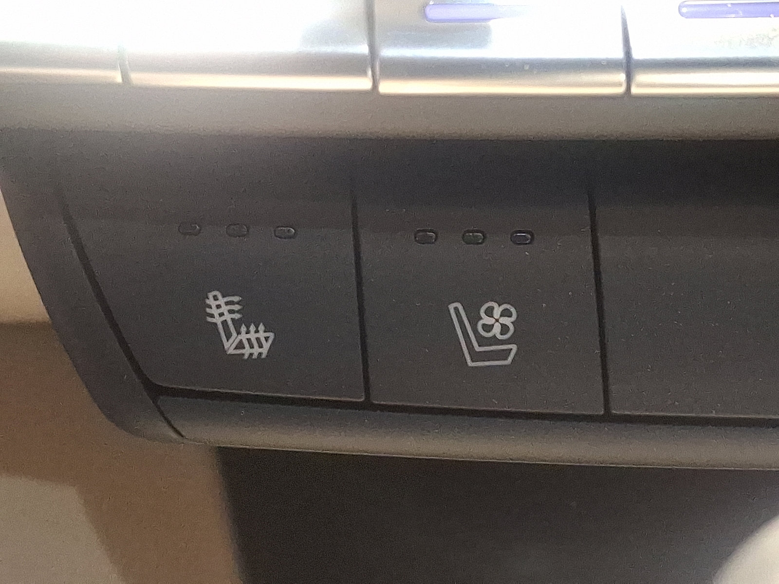 Used 2025 Cadillac CT4 Premium Luxury image 27