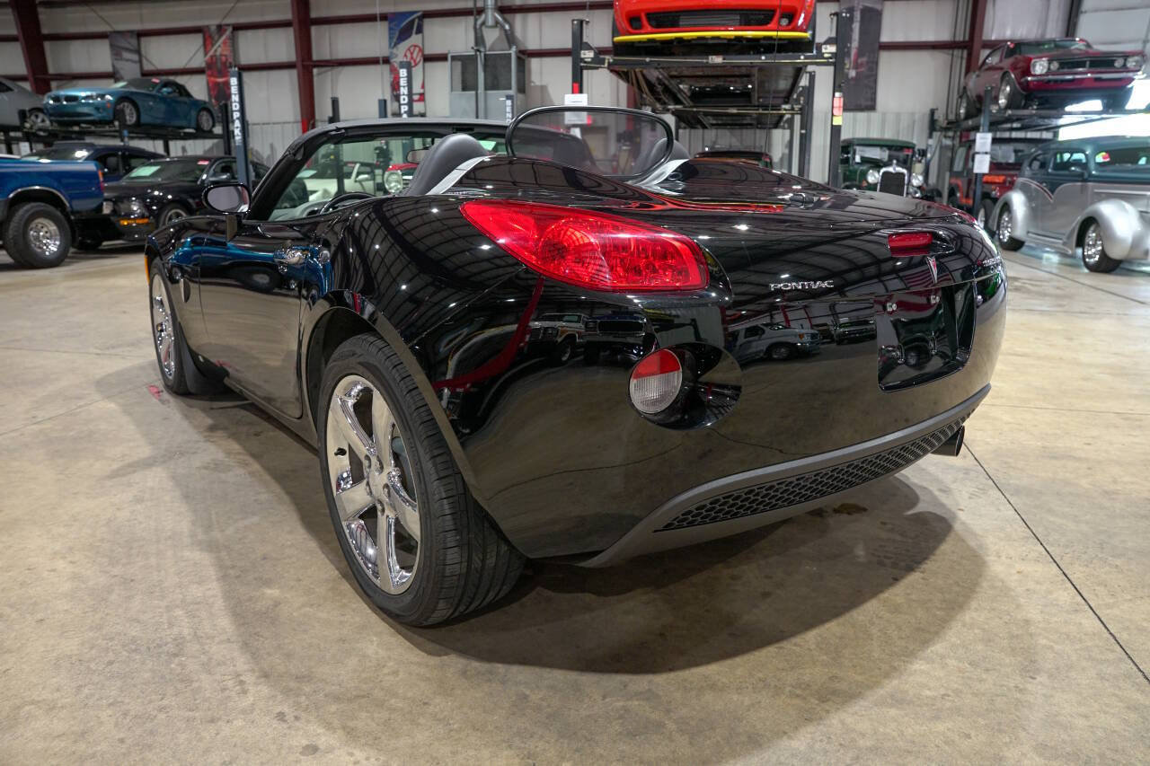 Used 2006 Pontiac Solstice Convertible w/ Premium Package RWD image 6