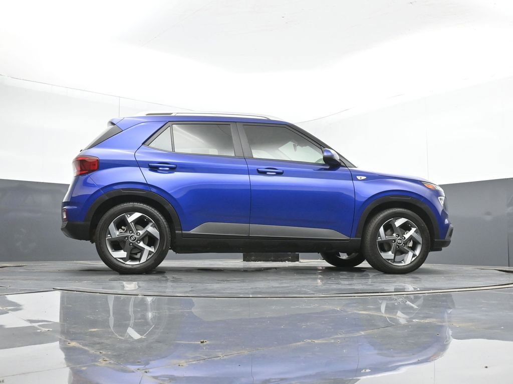 Used 2022 Hyundai Venue SEL w/ Cargo Package image 44