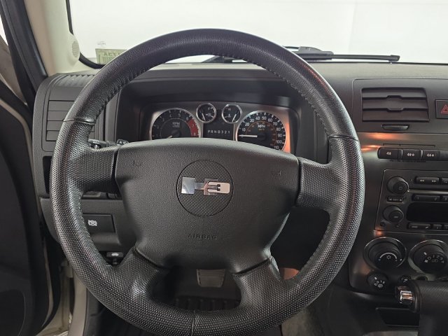 Used 2009 HUMMER H3 Luxury AWD/4WD image 14
