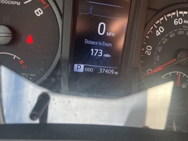 Used 2023 Toyota Tacoma SR image 13