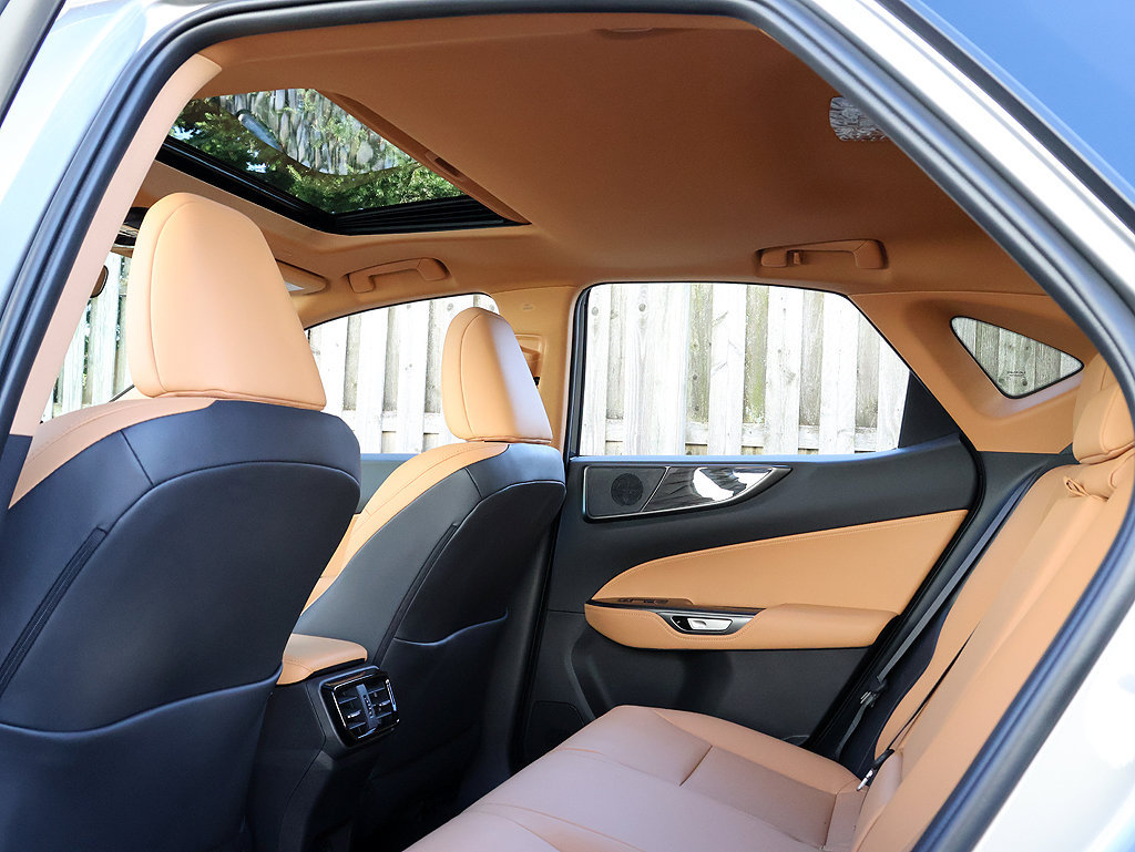 New 2026 Lexus NX 350 AWD w/ Accessory Package (2T) image 14
