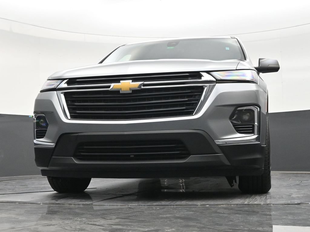 Used 2023 Chevrolet Traverse LS FWD image 26