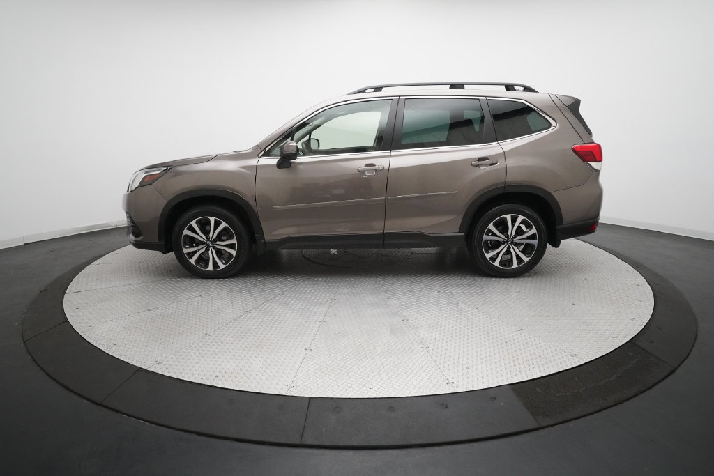 Used 2023 Subaru Forester Limited AWD/4WD image 26