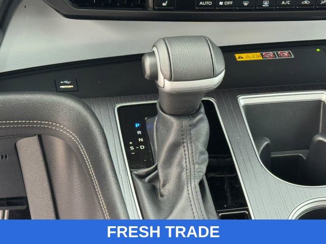 Used 2025 Toyota Sienna XLE image 24