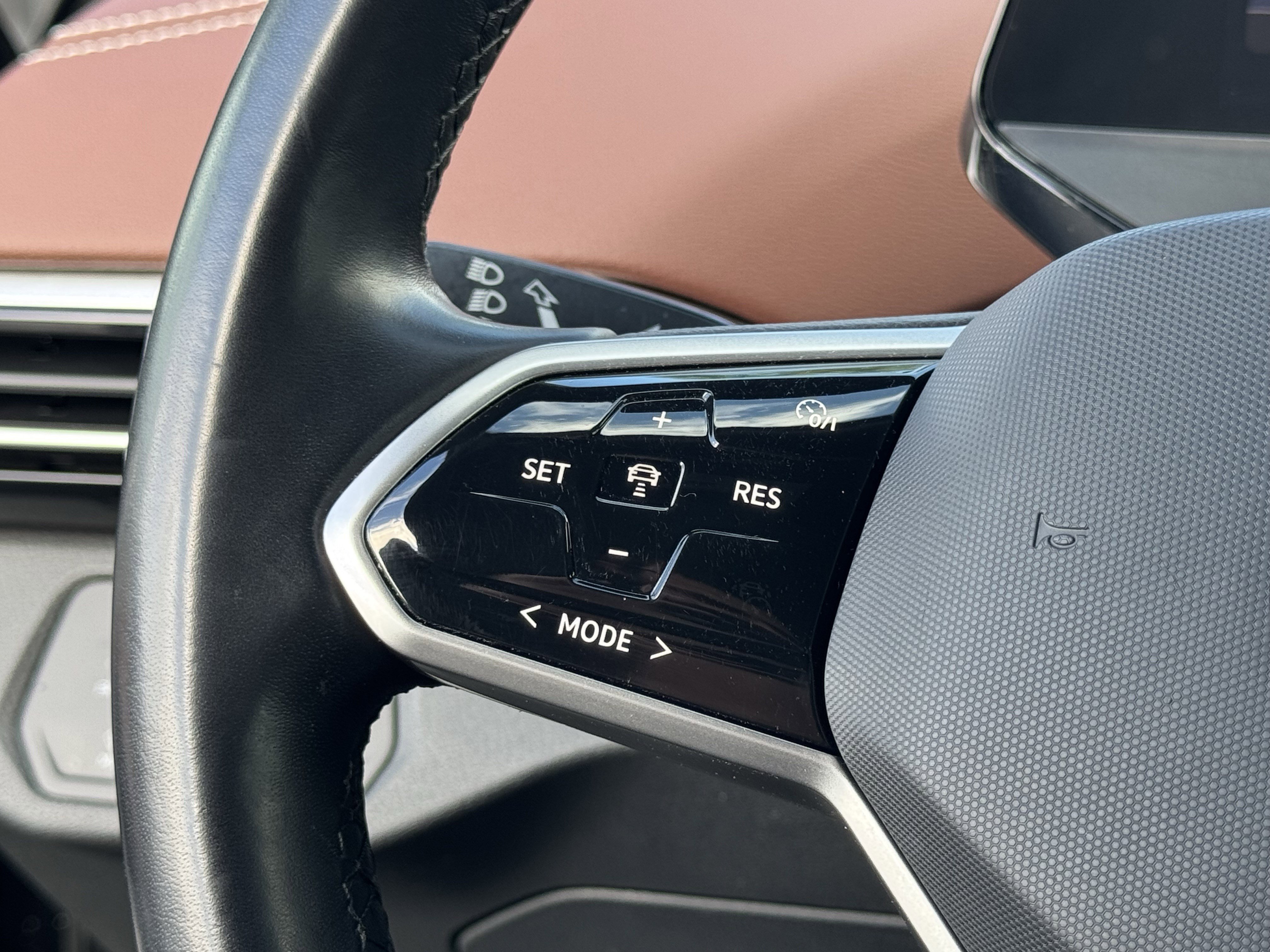 Used 2022 Volkswagen ID.4 Pro S image 19