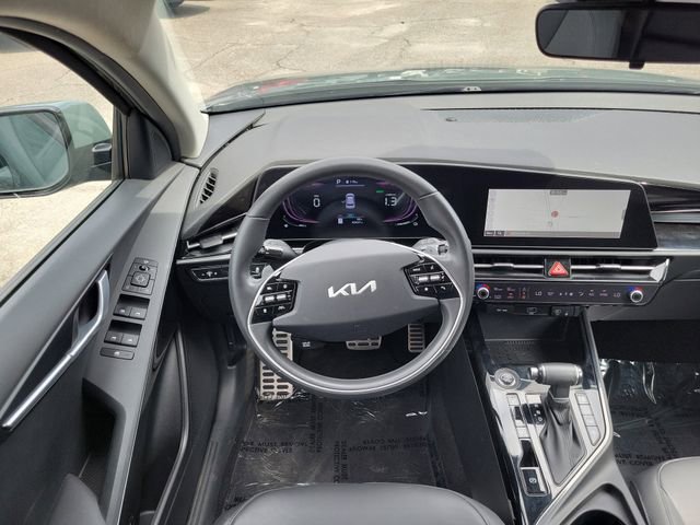 Used 2023 Kia Niro EX Touring FWD image 27
