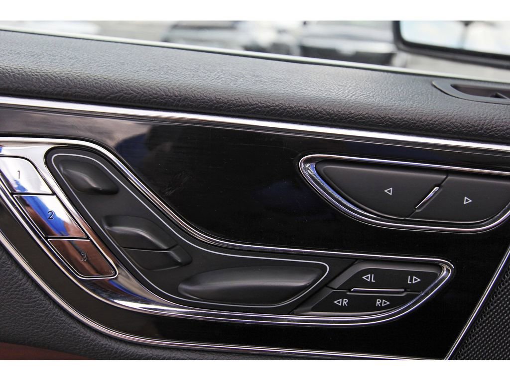 Used 2023 Lincoln Navigator L Reserve image 28