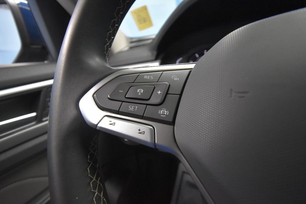 Used 2022 Volkswagen Atlas SE image 11