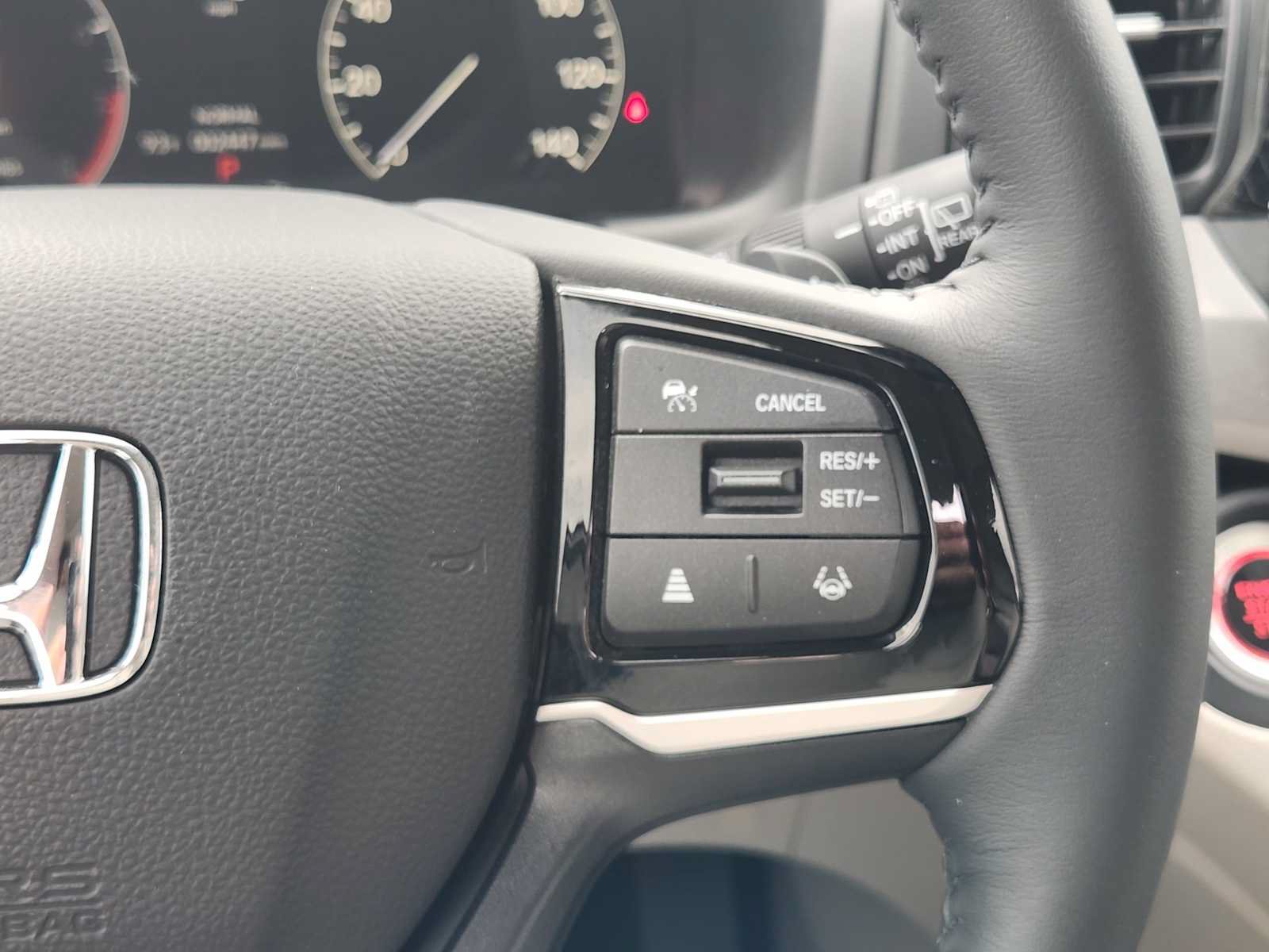 Certified 2026 Honda Odyssey EX-L image 28