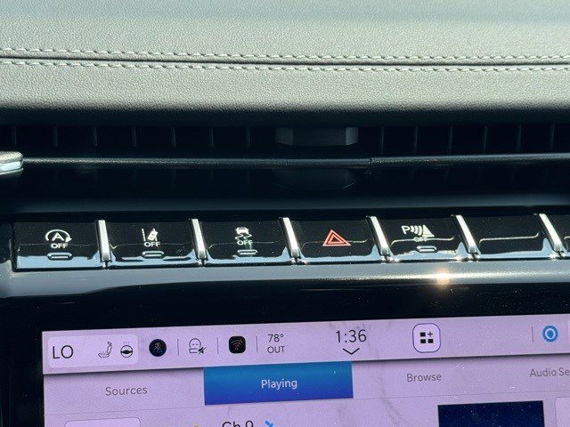 New 2025 Jeep Grand Cherokee Overland w/ Luxury Tech Group IV image 19