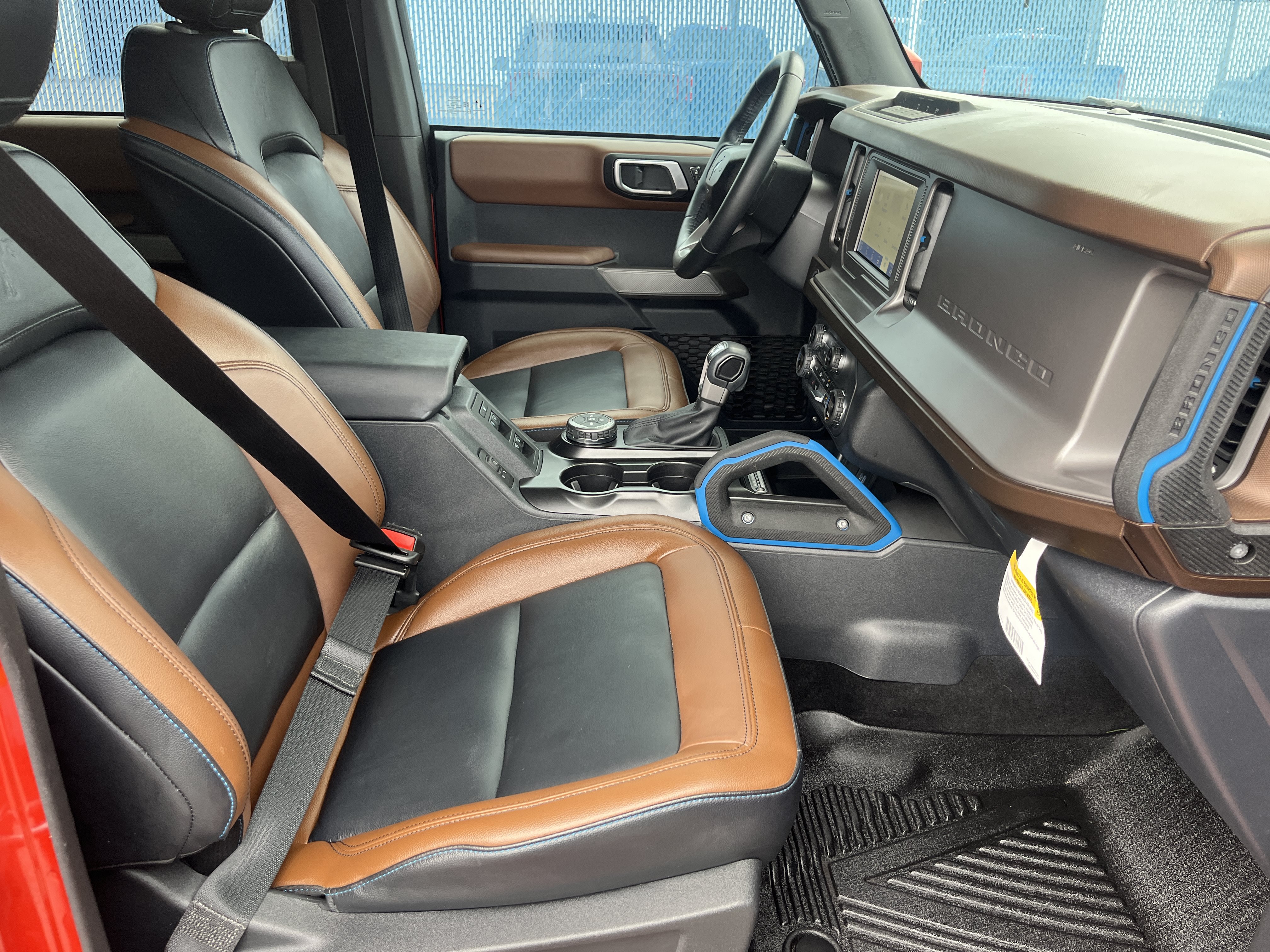 Used 2023 Ford Bronco Outer Banks AWD/4WD image 15
