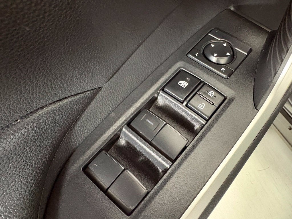 Used 2024 Toyota RAV4 LE FWD image 20