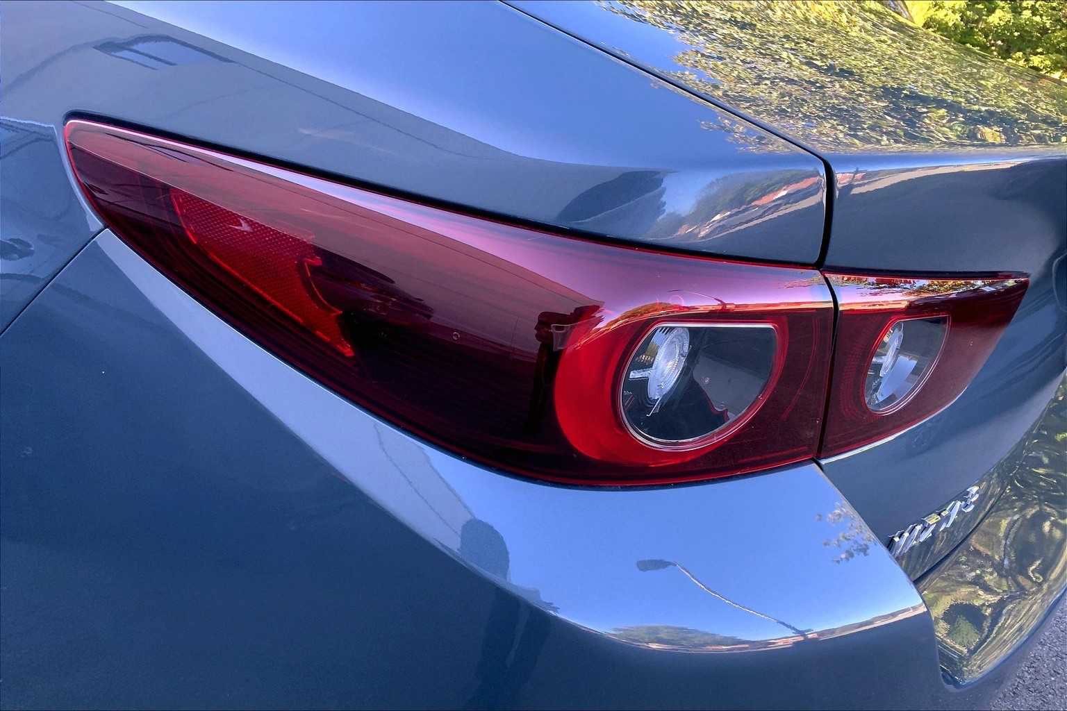 Used 2023 MAZDA MAZDA3 s image 26