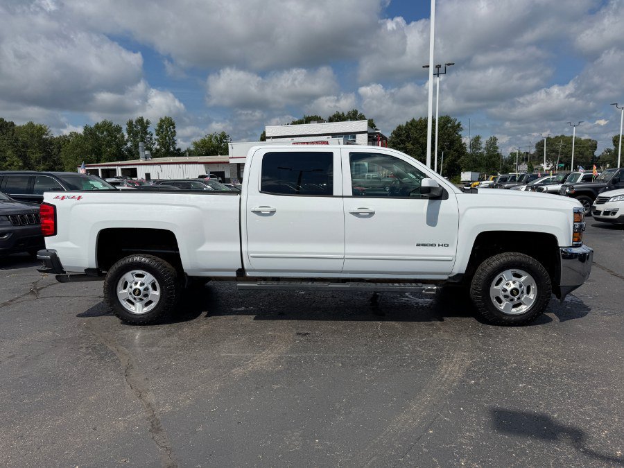 Used 2017 Chevrolet Silverado 2500 LT AWD/4WD image 6