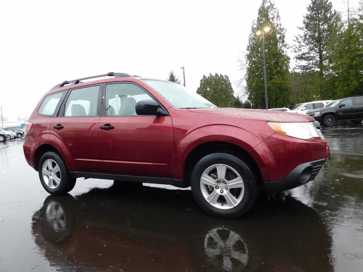 Used 2011 Subaru Forester 2.5X w/ Alloy Wheel Value Pkg image 1