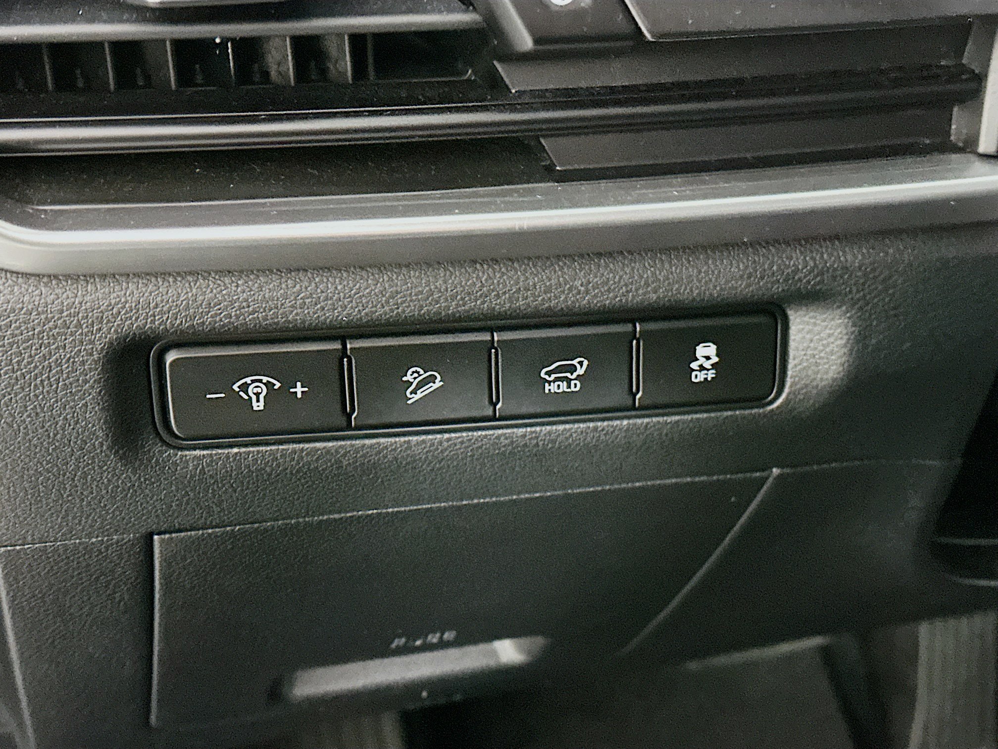 Used 2025 Kia Telluride S FWD image 17