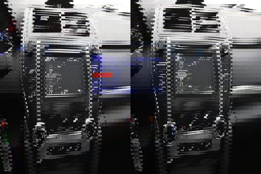 Used 2013 Toyota Camry SE image 20