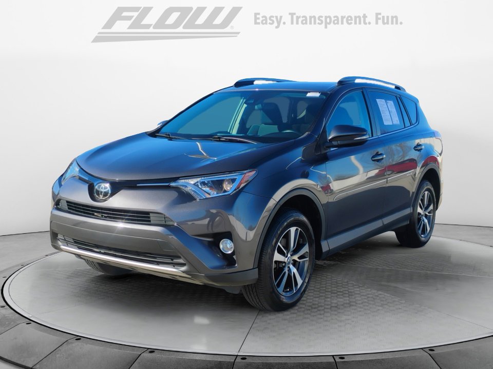 Used 2018 Toyota RAV4 XLE image 4