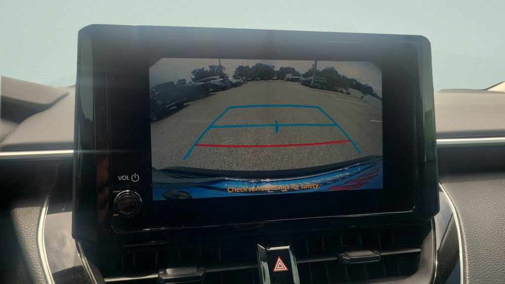 Used 2023 Toyota Corolla LE FWD image 18