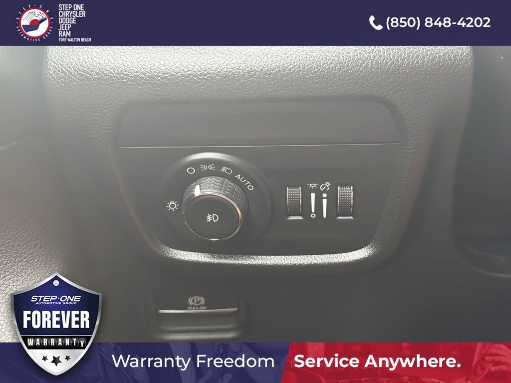 Used 2024 Jeep Grand Cherokee L Summit w/ Rear Seat Video Group I AWD/4WD image 24