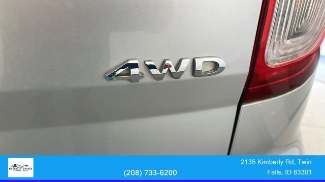 Used 2015 Ford Explorer XLT w/ Equipment Group 202B image 12