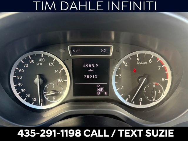 Used 2018 INFINITI QX30 image 3