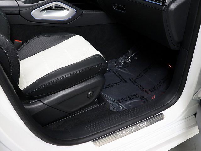 Certified 2026 Mercedes-Benz GLE 450 4MATIC image 36
