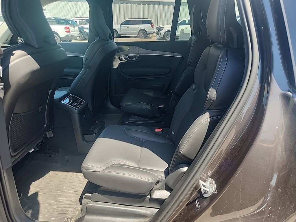Used 2024 Volvo XC90 T8 Ultimate w/ Protection Package Premier AWD/4WD image 24