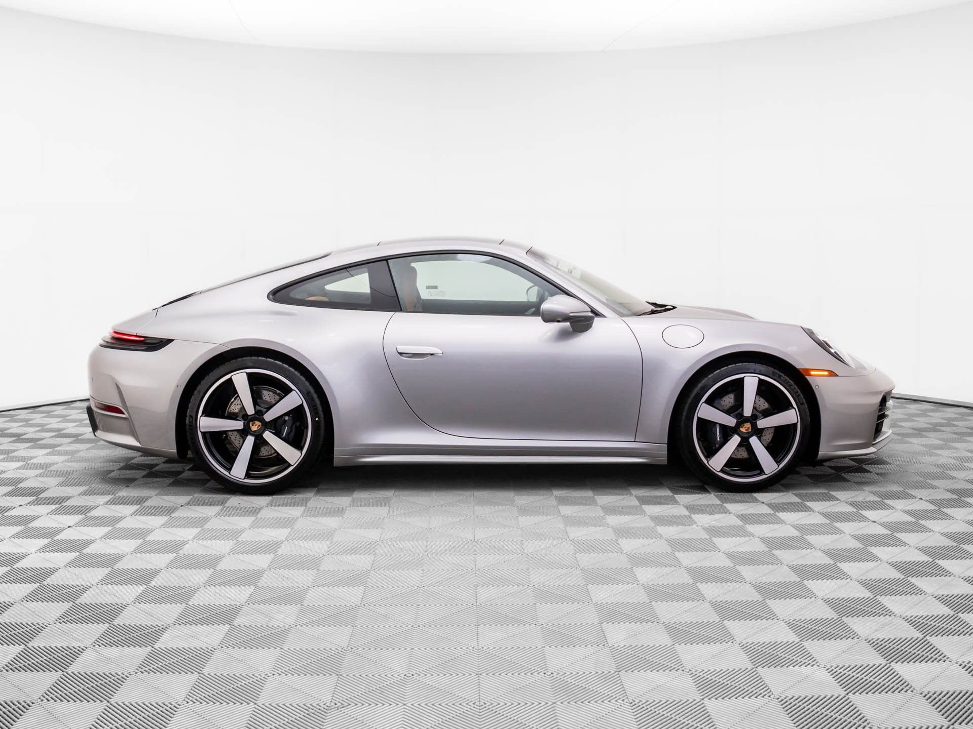 New 2026 Porsche 911 Carrera image 8