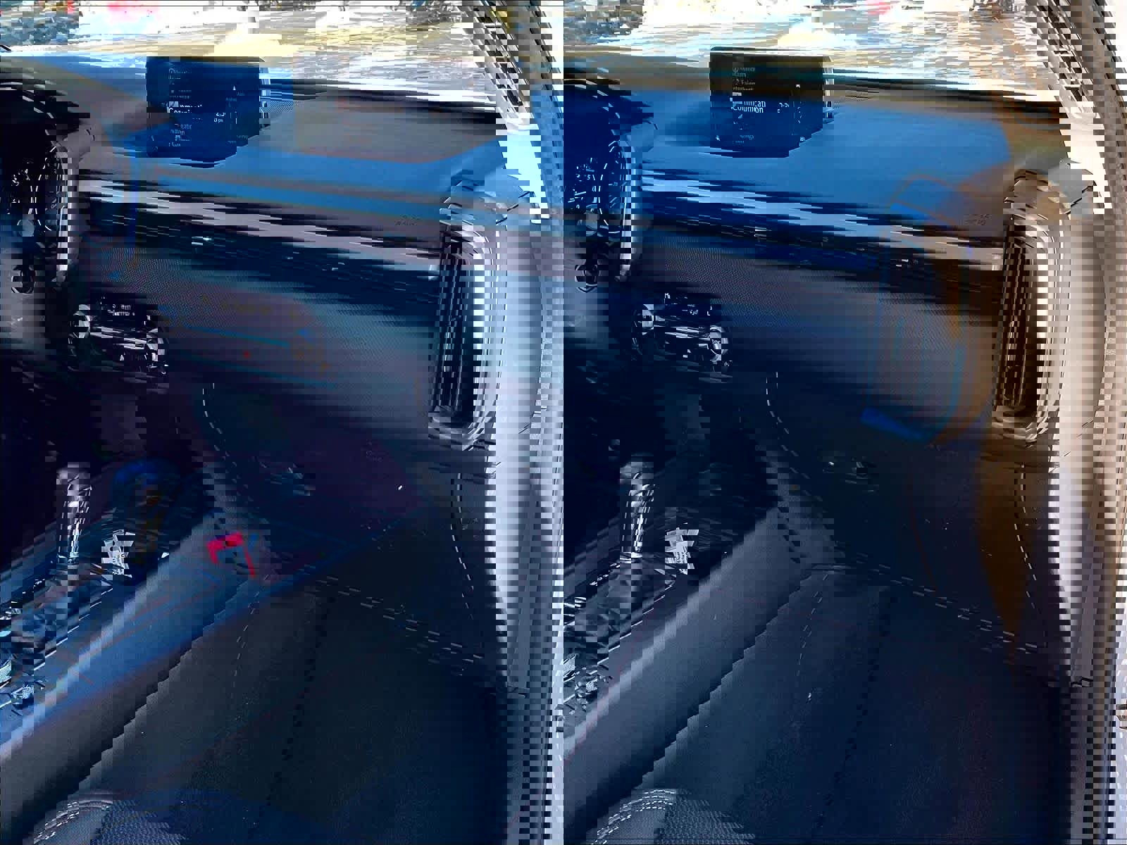 Used 2025 MAZDA CX-50 AWD 2.5 S w/ Premium Package image 13