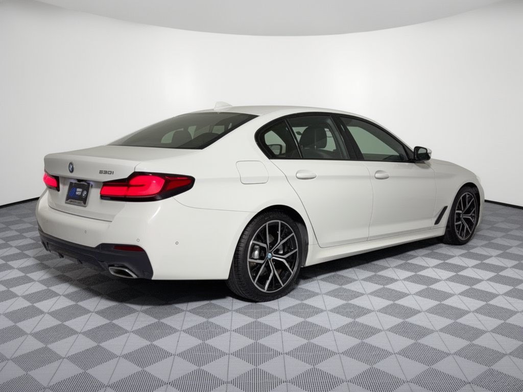 Used 2021 BMW 530i w/ M Sport Package RWD image 9