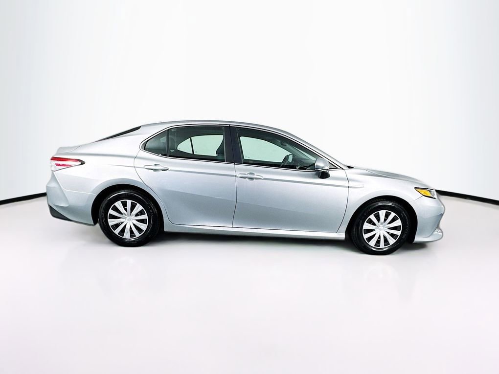 Used 2018 Toyota Camry LE w/ Audio Package image 11