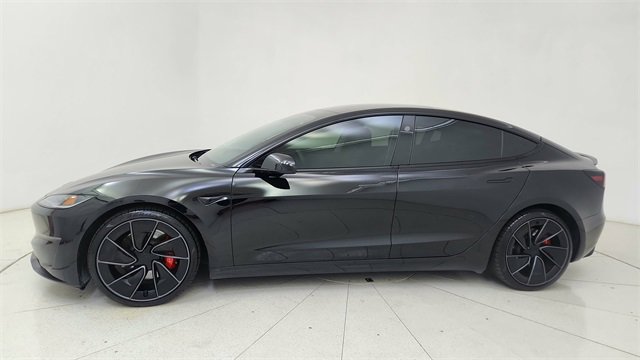 Used 2024 Tesla Model 3 Performance image 3