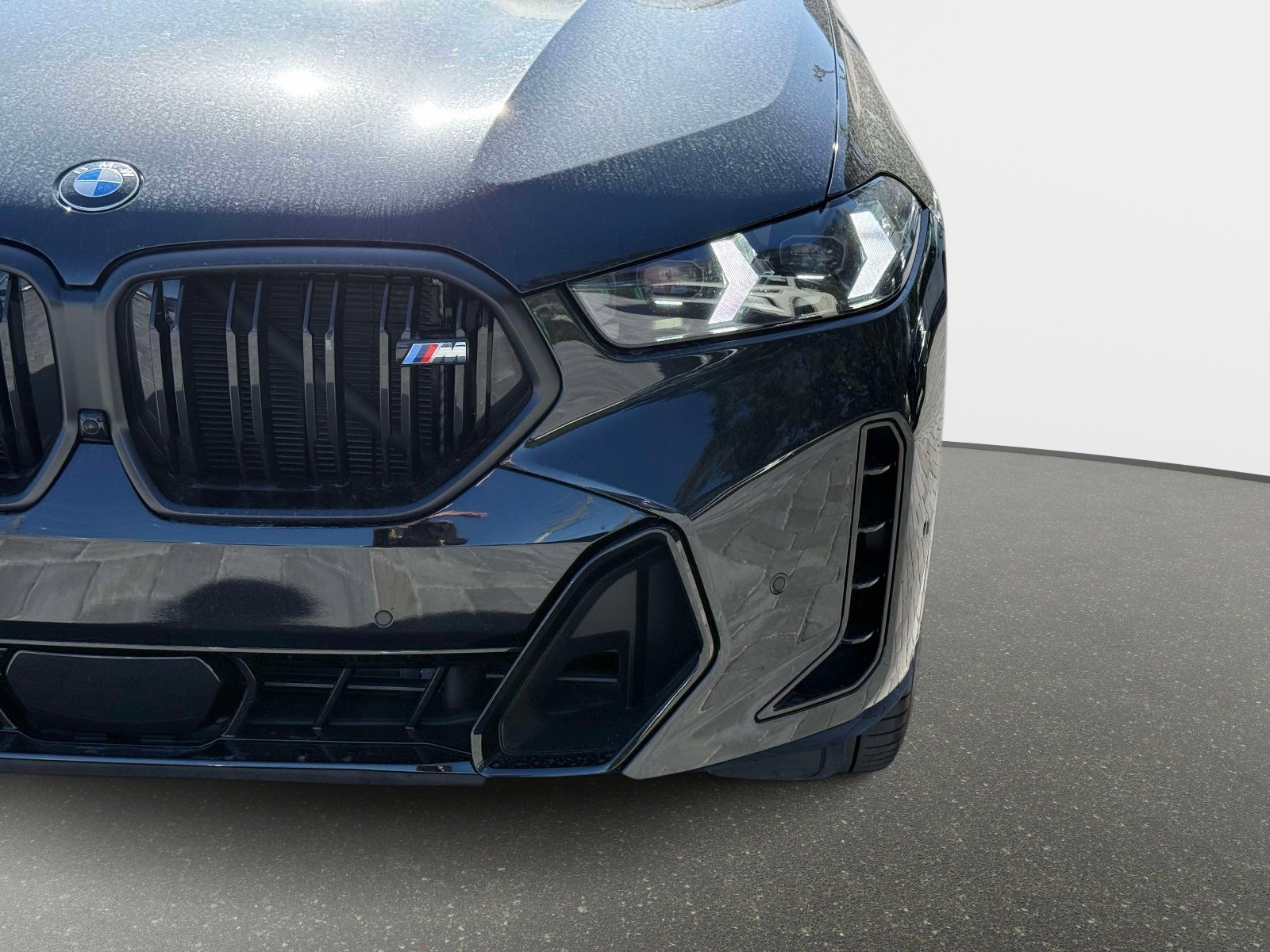 Used 2024 BMW X6 M60i AWD/4WD image 9