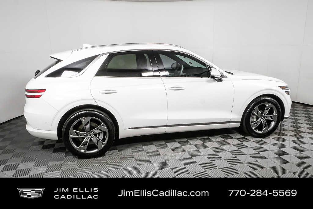 Used 2025 Genesis Electrified GV70 Advanced AWD/4WD image 2