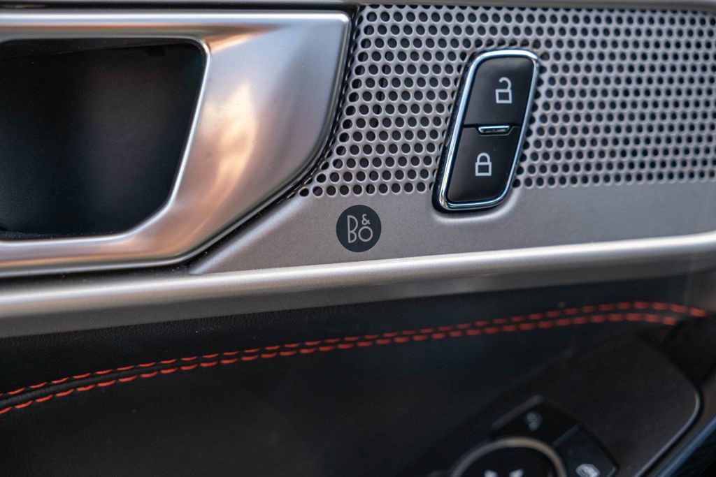 Used 2023 Ford Explorer ST-Line w/ Class IV Trailer Tow Package image 12