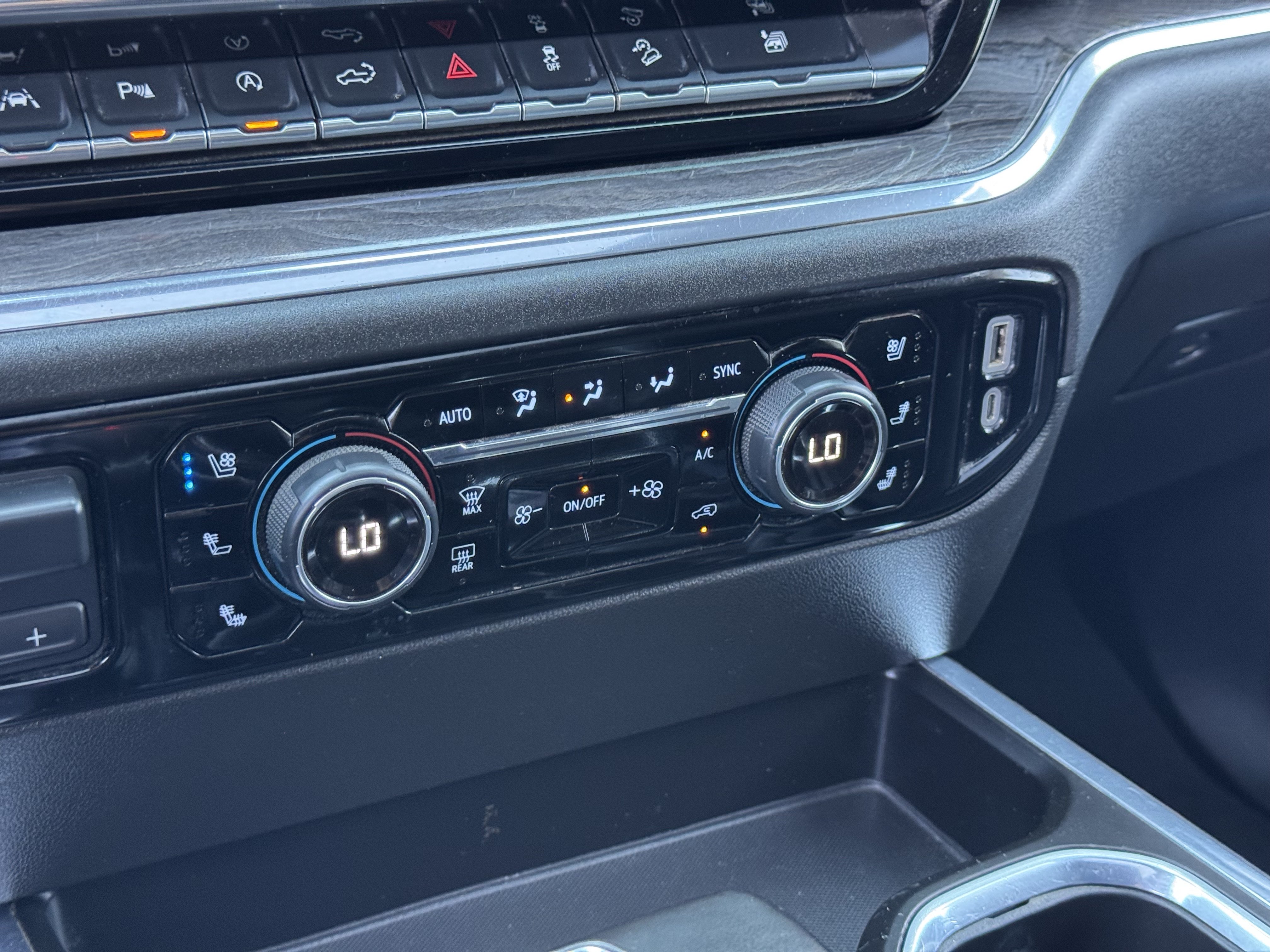 Certified 2023 Chevrolet Silverado 1500 LTZ w/ LTZ Convenience Package II AWD/4WD image 29