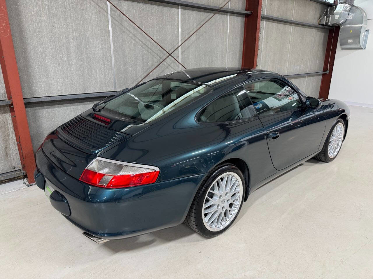 Used 2003 Porsche 911 Carrera image 10